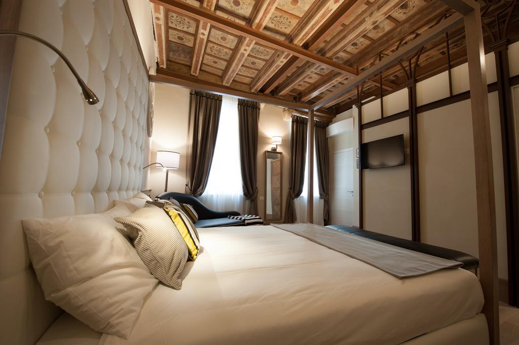 Residenza Bonifacio - Adults Only Hotel Verona Kültér fotó